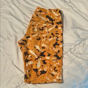 Lularoe Tall and Curvy Leggings- Tigger